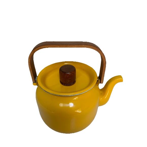 Vintage MCM Yellow Enamel Tea Kettle Small With Lid and Wood Handle EnamelWare - Picture 2 of 8